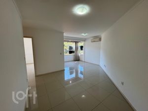 Image 8 - 894658