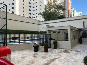 Image 30 - 894660