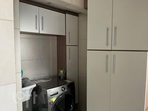 Image 8 - 894660