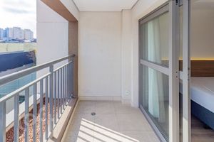 Image 13 - 894661