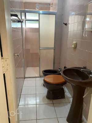 Image 8 - 894664