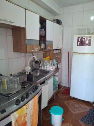 Image 2 - 894666