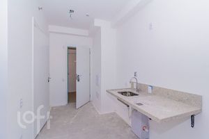 Image 3 - 894672