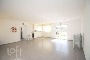 Image 3 - 894673