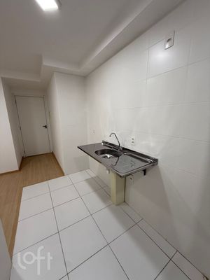 Image 4 - 894676