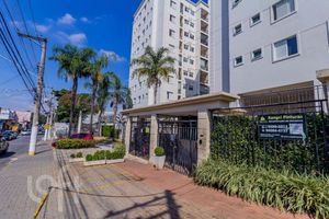 Image 62 - 894677
