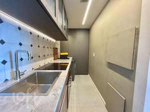 Image 9 - 894681