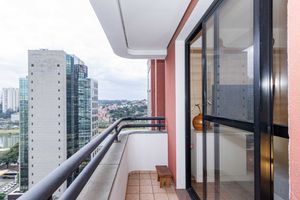 Image 2 - 894682