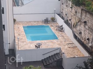 Image 15 - 894684
