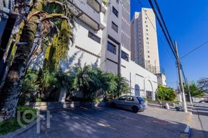 Image 38 - 894684