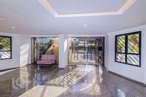 Image 34 - 894684