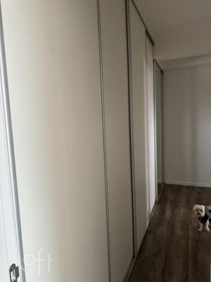 Image 8 - 894686
