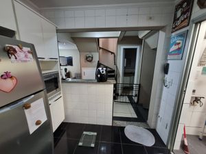 Image 30 - 894687