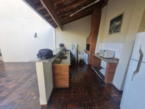 Image 9 - 894687