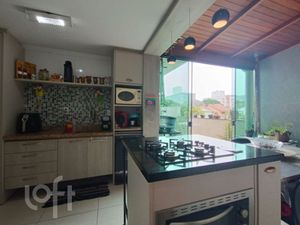 Image 20 - 894695