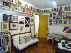 Image 1 - 894757