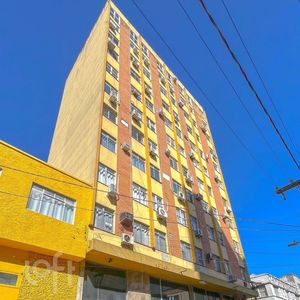 Image 4 - 894759