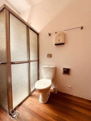 Image 9 - 894762