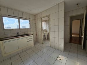 Image 3 - 894764