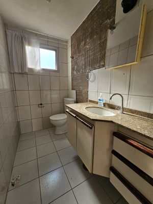 Image 13 - 894764