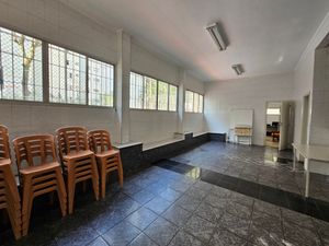 Image 21 - 894764