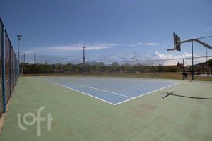Image 12 - 894768
