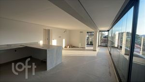 Image 1 - 894772