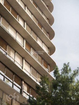 Image 5 - 894775
