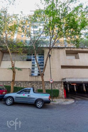 Image 38 - 894777