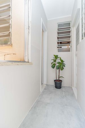 Image 32 - 894783