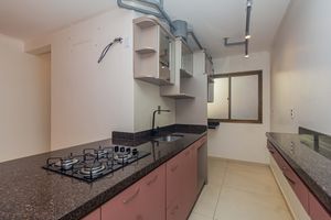 Image 15 - 894821