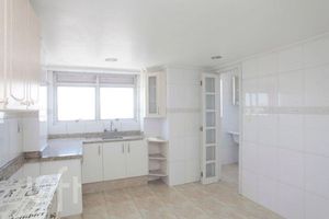 Image 14 - 894822