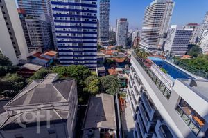Image 7 - 894827