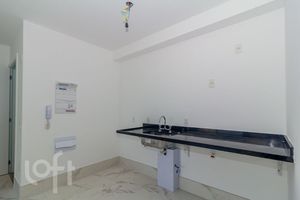 Image 11 - 894827