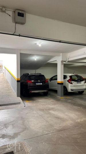 Image 3 - 894829