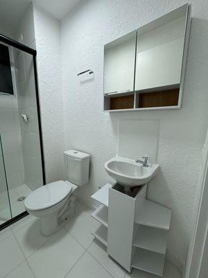 Image 9 - 894835