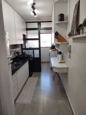 Image 9 - 894840