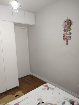 Image 32 - 894840