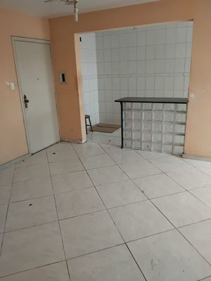 Image 1 - 894846