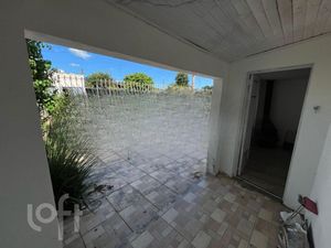 Image 9 - 894854