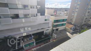 Image 9 - 894855