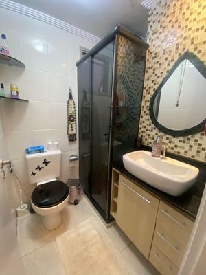 Image 8 - 894858