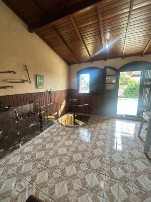 Image 31 - 894859