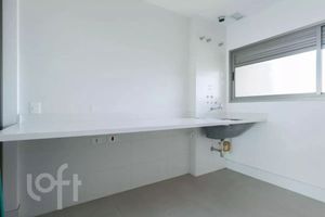 Image 4 - 894861