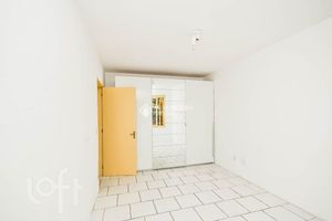 Image 10 - 894863