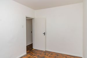 Image 15 - 894864
