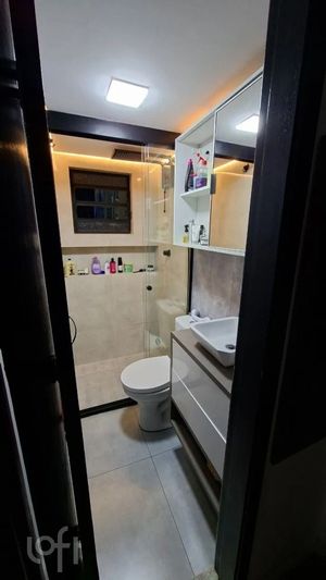 Image 9 - 894865