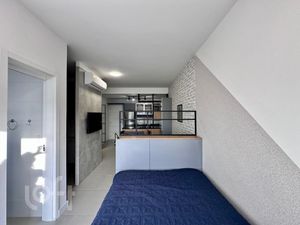 Image 9 - 894871