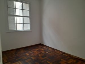 Image 14 - 894872