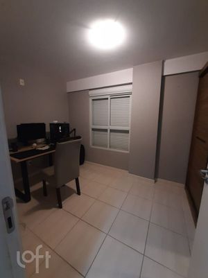 Image 7 - 894881